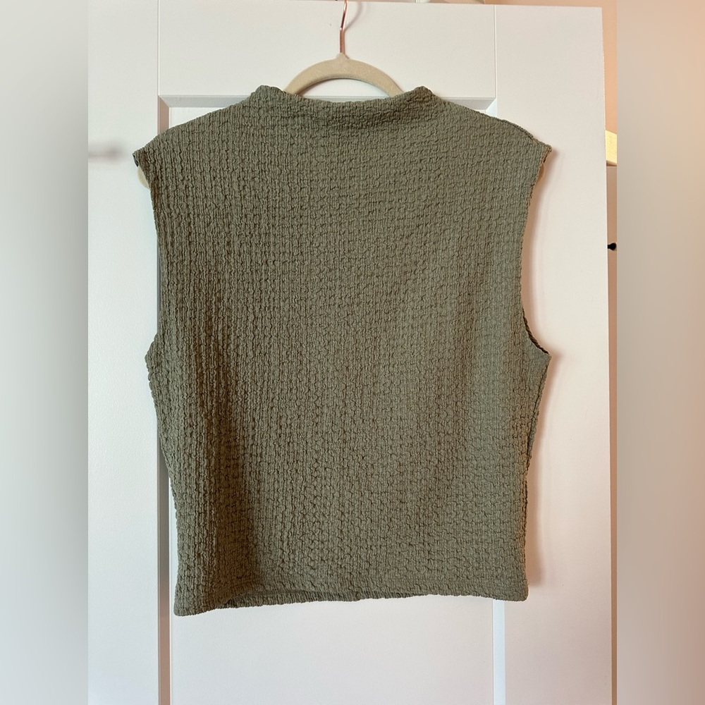 Abercrombie & Fitch high neck tank top